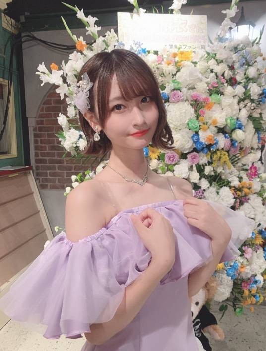 本间麻衣