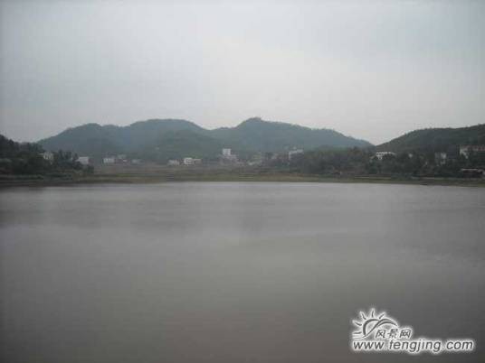 秋发庚岭