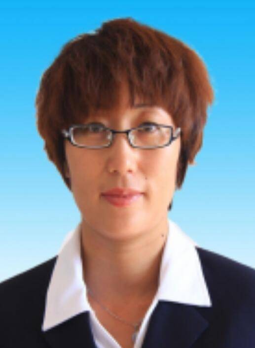王利霞（内蒙古自治区包头市固阳县监察委员会委员、三级主任科员）