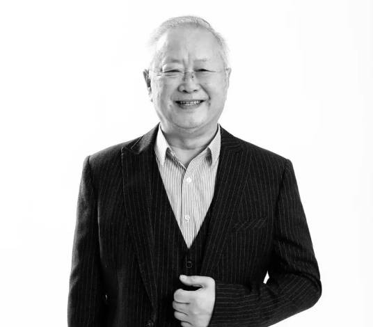 马华(中国内地男高音歌唱家、声乐教育家,一级演员,中央歌剧院旅意男高音歌唱家)