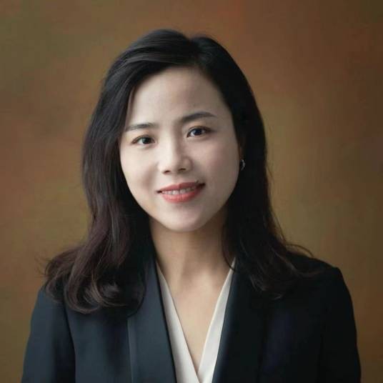 李小敏（中国江苏石城律师事务所高级合伙人、律师）