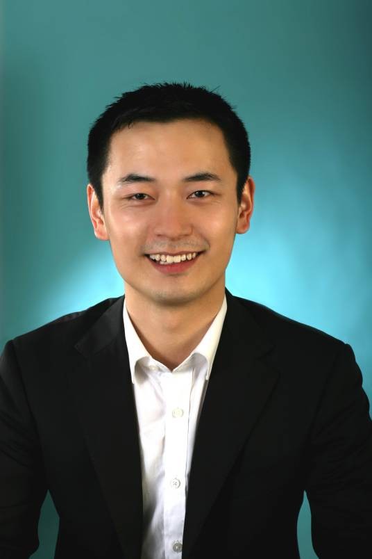王孝忠(无锡师范高等专科学校副教授)