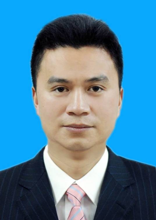 张洪波（四川省南充市西充县委副书记、西充县人民政府县长）