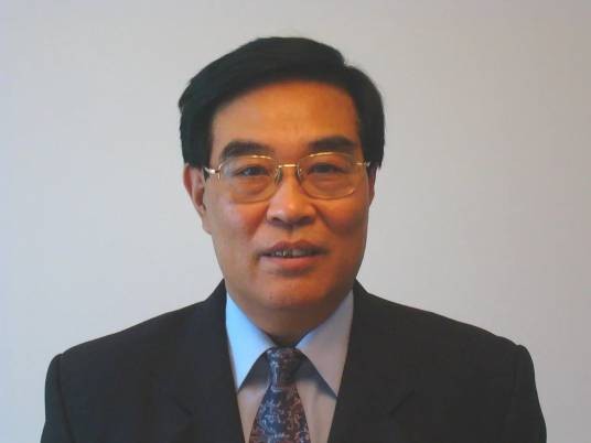 陈士俊（天津大学教授）
