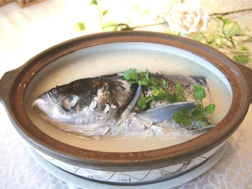 砂锅鱼头