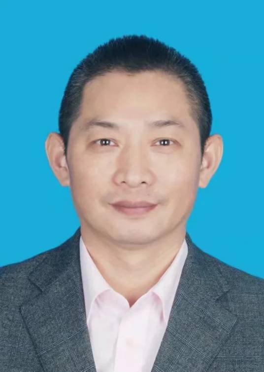 方朝晖（湖北前包人力资源集团有限公司董事长）