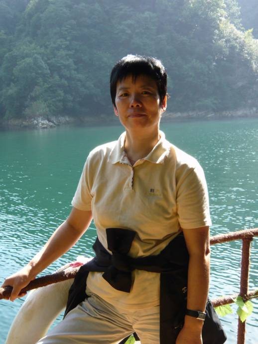 李静（上海市书法家协会副主席）