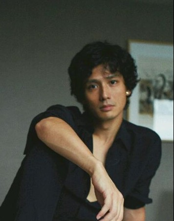 安藤政信