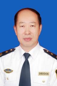 李恩东（福建海事局原副局长、党组成员）
