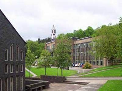 基尔大学（德国石勒苏益格-荷尔斯泰因州基尔市的大学）