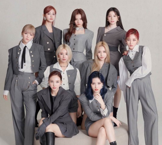 Behind the Mask（TWICE演唱的歌曲）