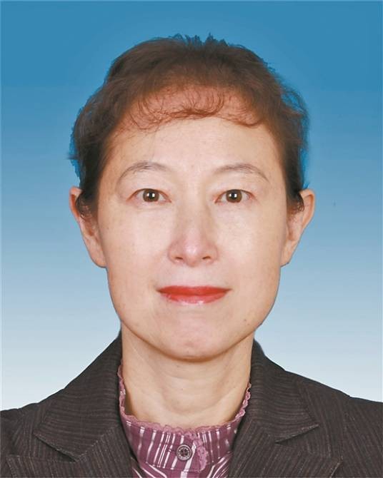 李启红（云南省人大法制委员会副主任委员）