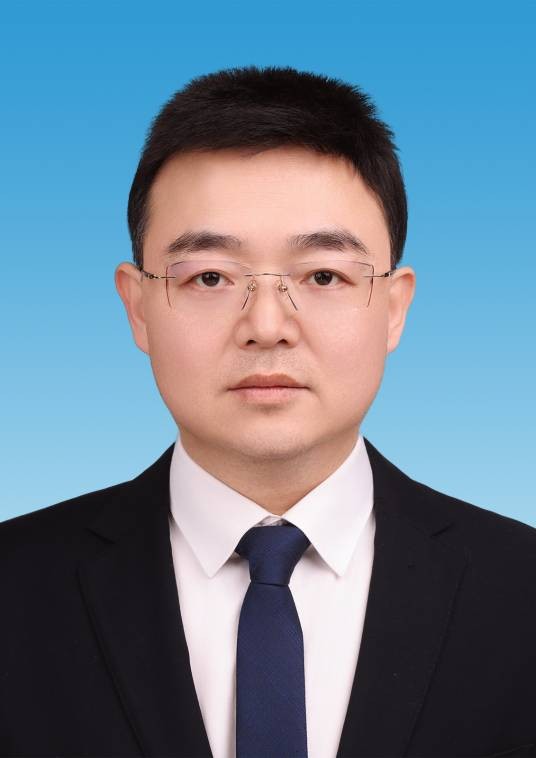 于迅（陕西省西安市纪委常委，三级高级监察官）