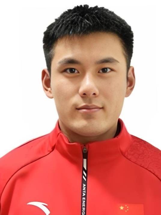史昊（中国男子雪车运动员）