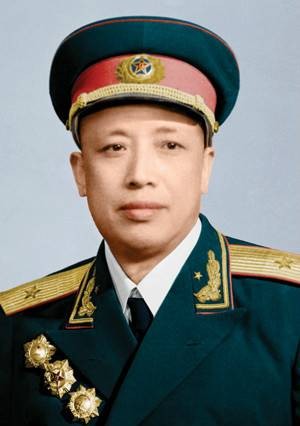 谢良（原中国人民解放军炮兵副政治委员）