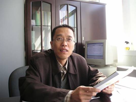 任长青（苏州风水研究会理事长、著名风水大师）
