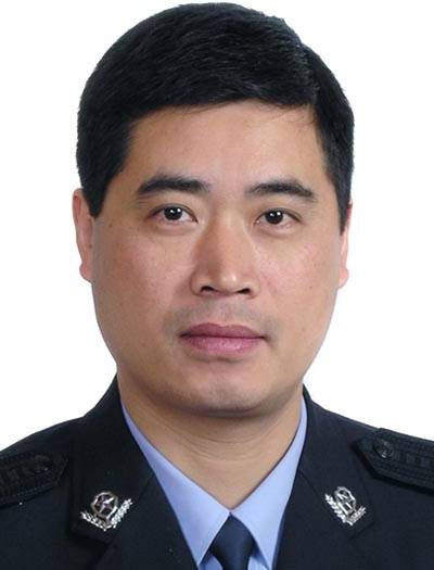张伟文(浙江省衢州市开化县公安局刑侦大队三级高级警长)
