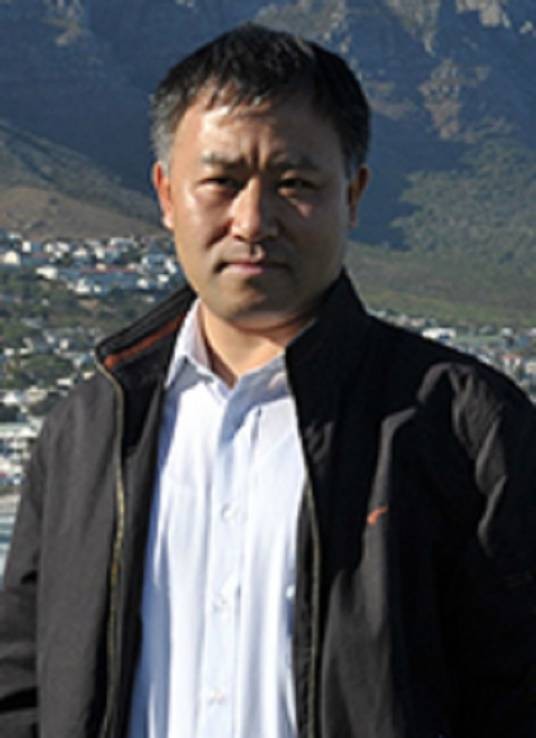 杨鹏(教育部俄罗斯国别研究中心主任)