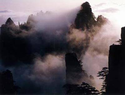 香炉峰（湖南省蓝山县的山脉型旅游景区）