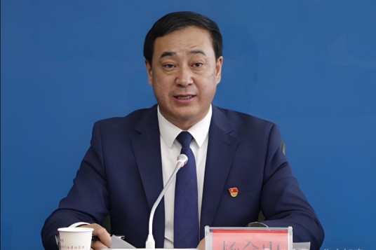 杨金山（青海省海西州文体旅游广电局原局长）