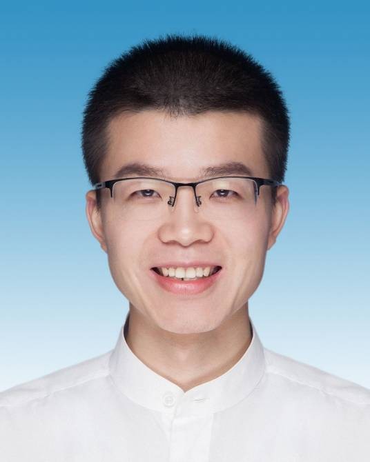 王超（重庆红岩干部学院副教授）