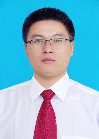 何家兴（广西壮族自治区德保县委副书记、县人民政府县长）
