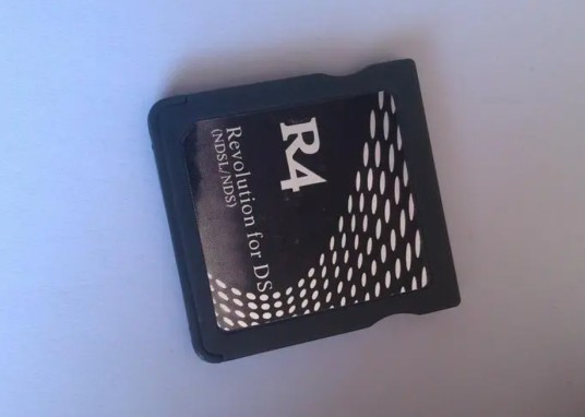 R4烧录卡