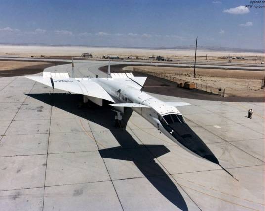XB-70轰炸机