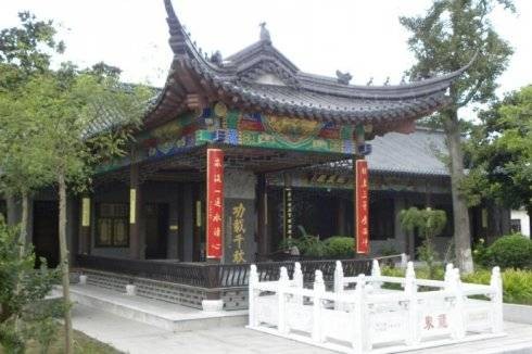 敕封护国寺