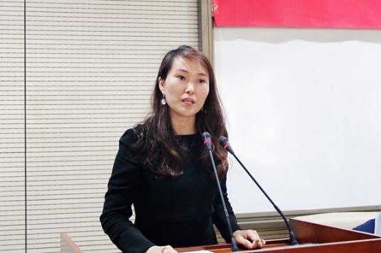 许洪霞（黑龙江省第十四届人大代表）
