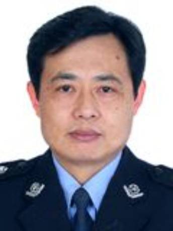胡友松（安徽省肥东县纪委驻局纪检监察组组长）