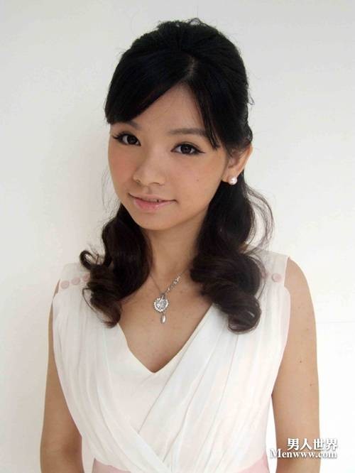 闵月（江苏卫视《非诚勿扰》节目女嘉宾）
