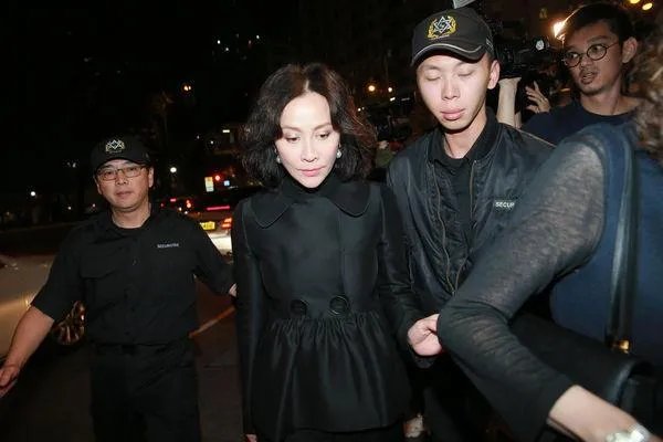 刘嘉玲回应删Angelababy好友,误删好友真的可能吗?