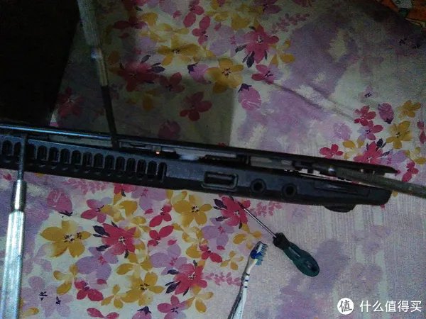 XP下 lenovo 联想U450不定时死机,拆机换相变硅脂?不,关双显卡热切换
