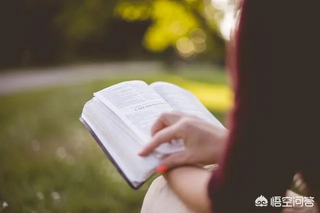 女孩复读1年被好友偷改志愿再落榜,如何看待篡改他人志愿的行为?