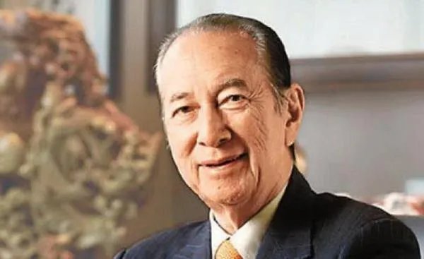 赌王何鸿燊七月出殡,他的扶灵人会有谁?