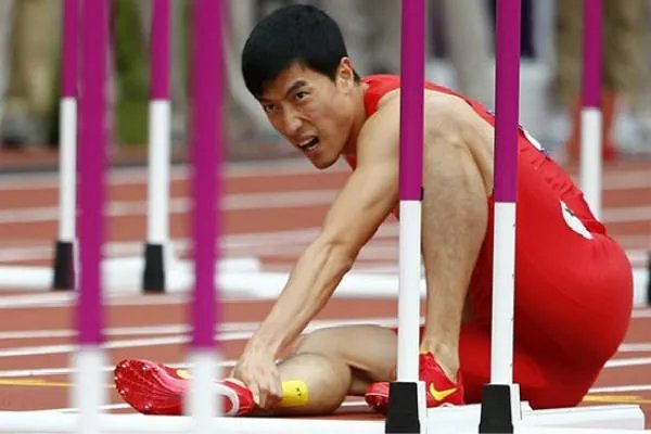刘翔的七步上栏和八步上栏有什么区别,更改有什么好处?