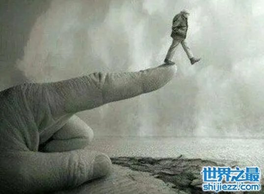 12张赤裸裸的人性照片，为你揭露人性本来的面目 