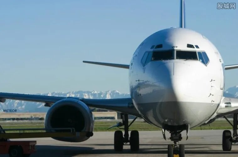 国泰航空宣布裁员8500人 正式公布重组计划