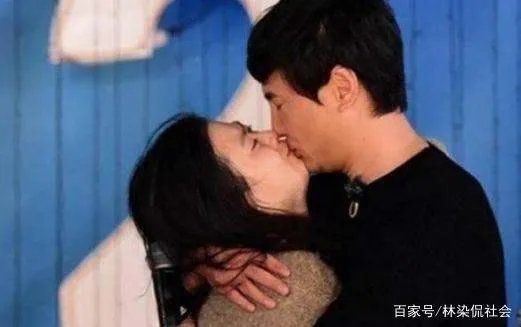 沈腾曾求婚恋爱12年女友,女友激动不已,你怎么看?
