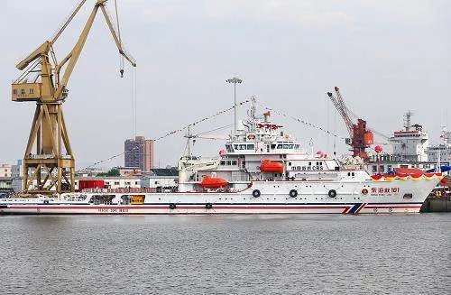 广西北海渔船起火,船上发生事故时如何有效地逃生?