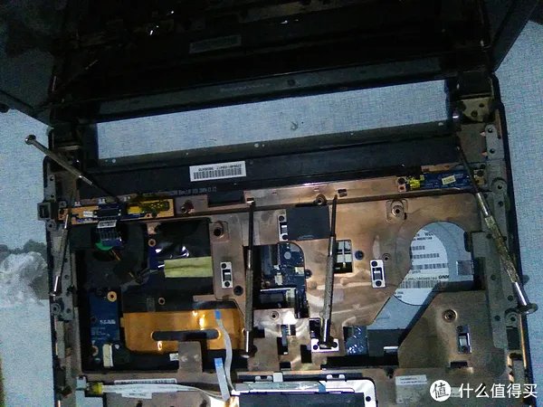 XP下 lenovo 联想U450不定时死机,拆机换相变硅脂?不,关双显卡热切换