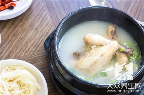 孕妇炖鸡怎么炖更营养