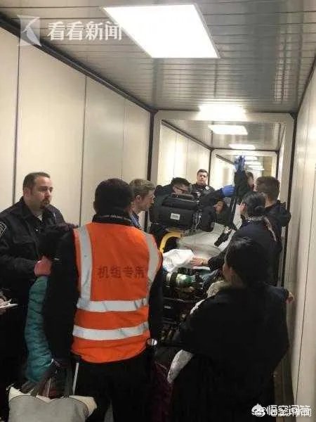 乘客突感不适，东航航班空中放油30吨备降救人，你怎么看？