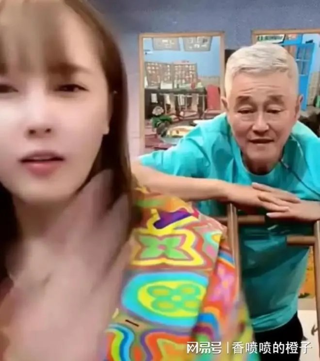 赵本山现身球球直播间,满头白发满脸疲惫,球球心疼落泪