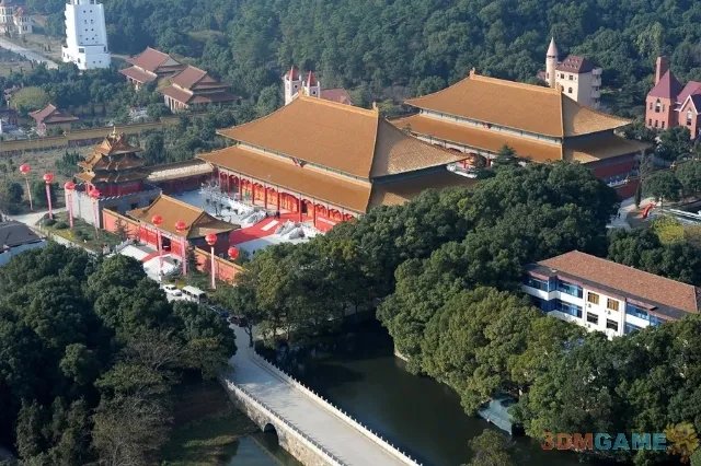 华西村复制故宫 成国内规模最大村级艺术博物馆