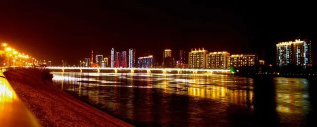 辽宁抚顺大蛇事件 是真实的吗
