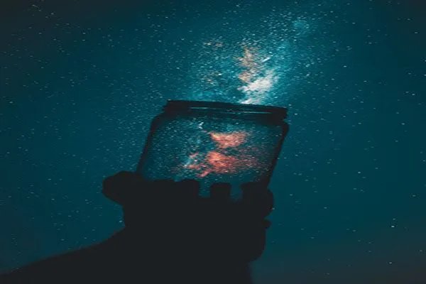 双子座男生和什么星座最配?