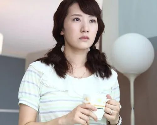 李念父母家庭背景被称富二代 真实家庭背景曝光