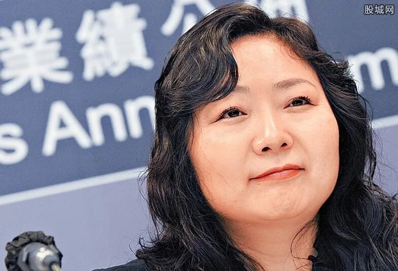 吴亚军现任老公 揭女首富吴亚军背景及离婚原因